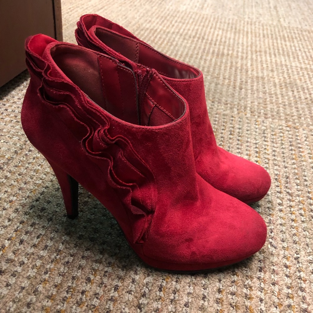 Red booties - Picture 3 of 5